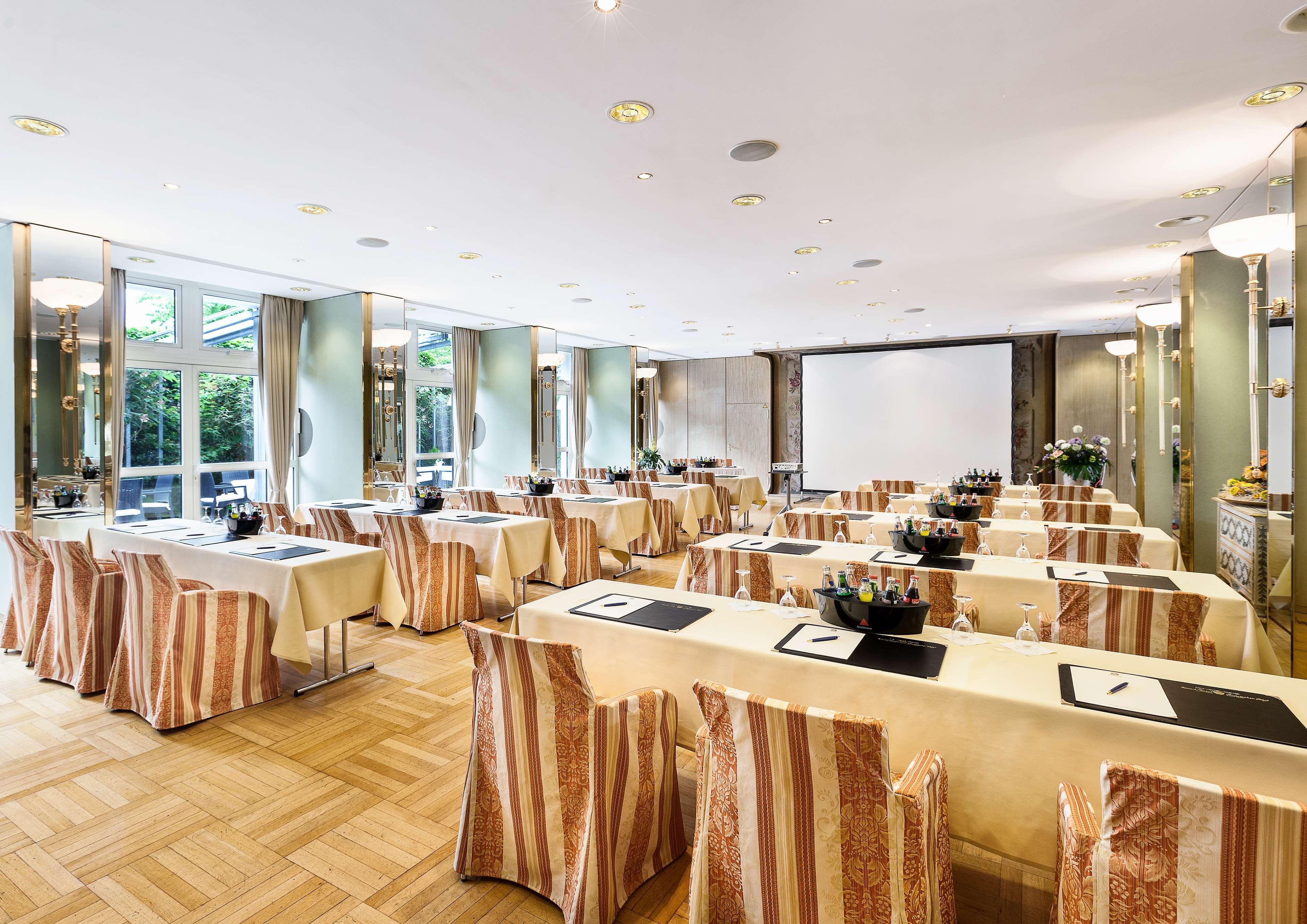 Best Western Premier Grand Hotel Russischer Hof Weimar  Bagian luar foto