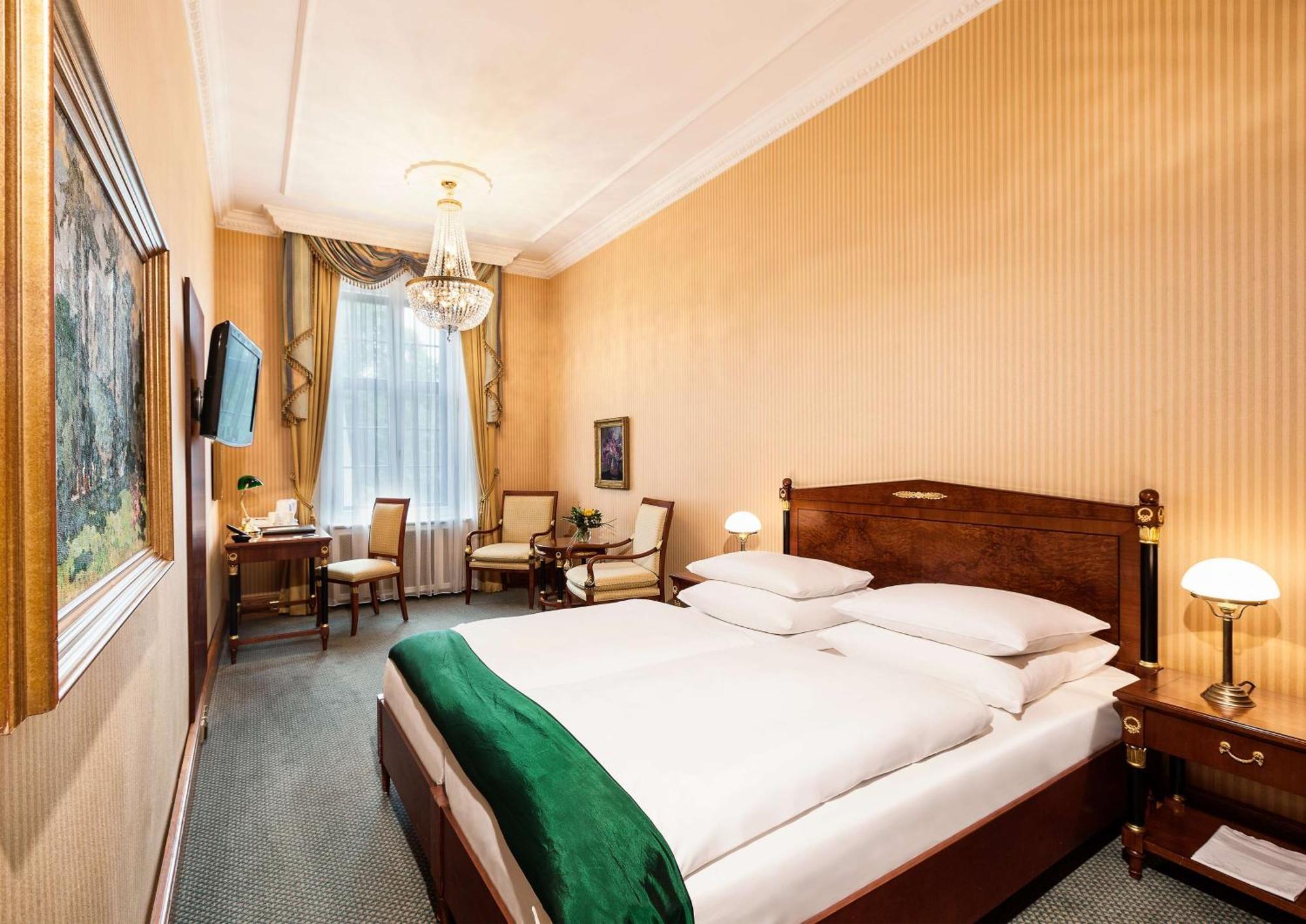 Best Western Premier Grand Hotel Russischer Hof Weimar  Bagian luar foto